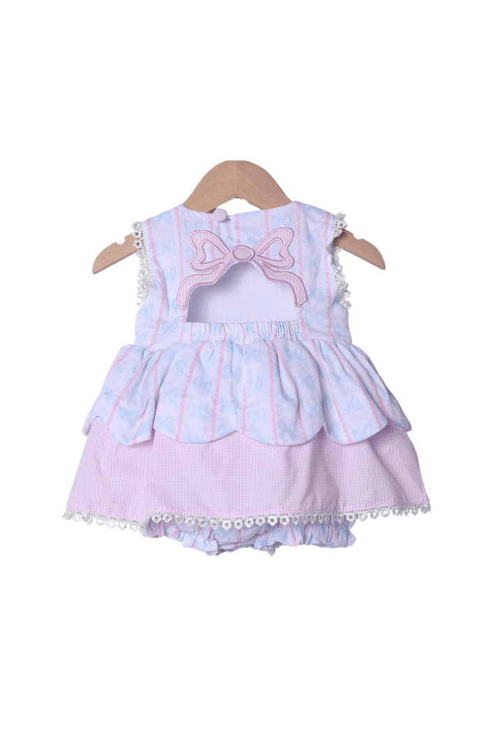 The Smocked Flamingo Apparel & Accessories Sweet Scalloped Bow Applique Bubble